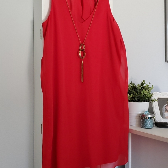 ♥️Beautiful Red, Flowy Dress - Picture 1 of 9